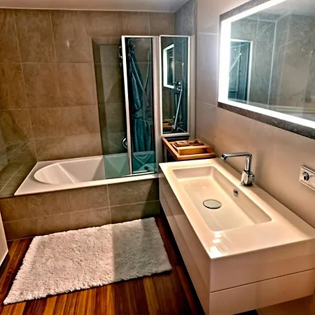 Charming One-bedroom Retreat In Belair District